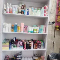 کلیه وسایل ارایشی وخرازی،تحریرو دکوربعلت تغییر شغل