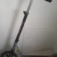 یک اسکوتر فقد و فقد ۳۰۰ تومن تخفیفم داریم