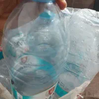 شیشه خالی آب معدنی