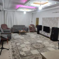 واحد ۱۰۸متری طبقه پنچم باآسانسور دوخوابه