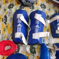 کلاه با نقاب و وسایل تکواندوفقط  یک و هفتصد|تجهیزات ورزشی|رشت, حاجی آباد|دیوار