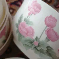 حراج پیاله طرح گل مرداب وگلدان قدیمی