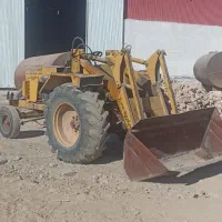 دو دستگاه تراکتور رومانی بیل عقب