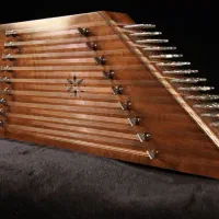 سنتور به همراه کیف