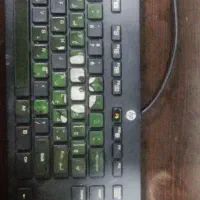 یک عدد کیبورد برند اچ پی و دانگل بلوتوث