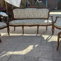 مبل سلطنتی