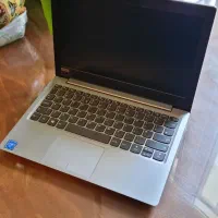 لپتاپ لنوو ۱۱ اینچ بسیار سبک با ssd استفاده نشده