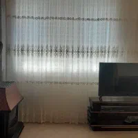 پرده به همراه آستری و ۲ تا چوب پرده