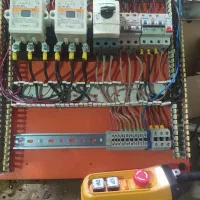 برقکار ساختمان و صنعتی(تک فاز و سه فاز)