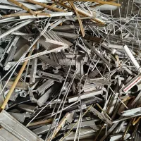 المنیون خرید درو پنجره ضایعاتی مصرفی آهن‌ درب منزل