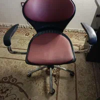 دو عدد صندلی چرخ دار سالم نو