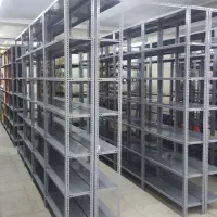قفسه انباری فلزی قدیمی