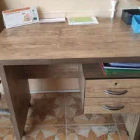 میز لوازم التحریر