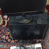 کامپیوتر با مانیتور