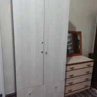 کمد لباس جنس خوب در حد نو قیمت هر کدام  ده میلیون