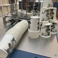 لیوان یکبارمصرف کاغذی سایز ۲۲۰