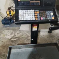 ترازو رادین هفتاد کیلویی وای فایدار