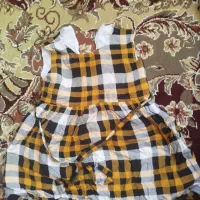 تعدادی لباس دخترانه