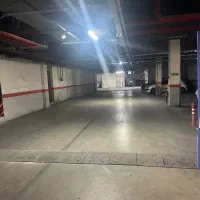 کار در پارکینگ مسقف