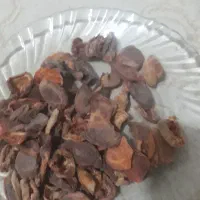 برگ زردالو خشک شده