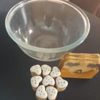 کاسه بلوردرحدنو،نمک پاش ۱۰عدرحدنو،زیرلیوانی نو