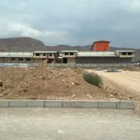 کارخانه تولید لبنیات و بسته بندی گوشت