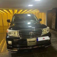 تویوتا لندکروز ۲۰۱۰ مشکی