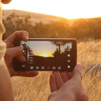 استخدام ادیتور و موبایل گرافی