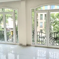 دولت پشت‌سفارت۱۰۵متر۲خواب/کم‌واحدطبقه۴لابی‌غرق‌نور