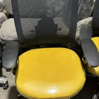 صندلی پشت توری