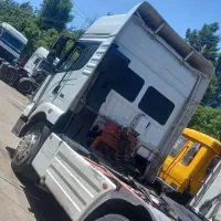 کشنده آمیکو|خودرو سنگین|بروجن, |دیوار