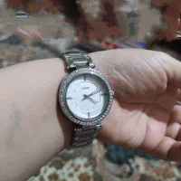 دو ساعت زنونه آکبند