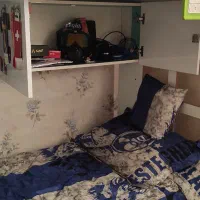 تخت دو طبقه چوبی