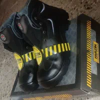 کفش کار مهندسی|کیف، کفش، کمربند|خورموج, |دیوار