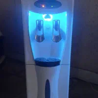 آبسردکن وآبجوش یخچال‌دار ایستکول