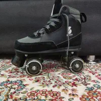 کفش اسکیت چهار چرخ