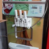 دستگاه بستنی قیفی دو رنگ|کافیشاپ و رستوران|خوی, |دیوار