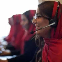 نظافت آپارتمان توسط خانم از شرکت نظافتی