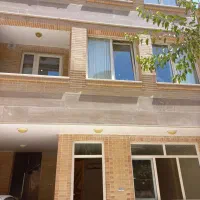 آپارتمان-دوخوابه-110-متری-میرزاطاهر