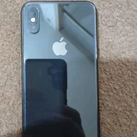 گوشی ایفون xs کاملا سالم تازه باطری عوض کردم