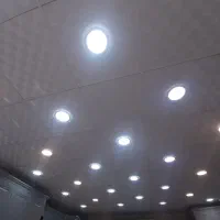 فروش ۵۰ متر تایل و ۵۰ عدد هالوژن