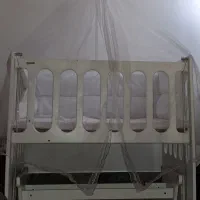 تخت خواب گهواره ای