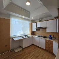 ۱۳۵ متر/۳ خواب/غرق در نور/ویودار