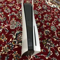 پلستیشن تمیز است کارتون همیچی داره