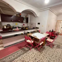 همکف-به-ارتفاع-2-پله-ورودی-مستقل-خیابان-ترببت