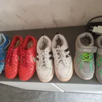 کفش فوتبال چمن به علت کوچک شدن