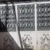 درب ۳تیکه در حد نو مناسب برای مغازه و پارکینگ