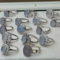 انگشتر های زنانه عقیق کبود یمنی با آبکاری طلا سفید