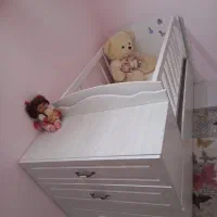 تخت گهواره ای نوزاد بسیار تمیز