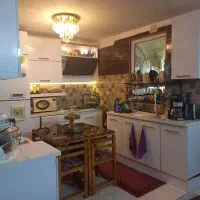 ۸۵متر نوساز فول و کامل آسمان فدک آسانسوردار